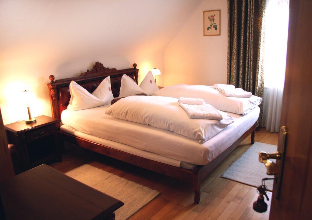 Hotel Viktoria Meersburg Quarto foto